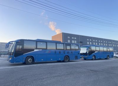公司大巴